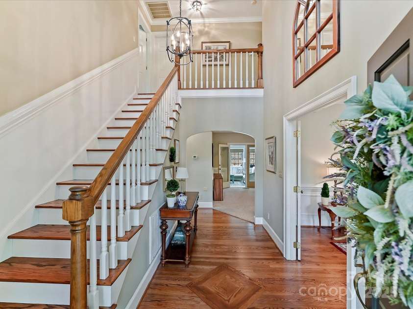 2313 Beechwood Drive, Waxhaw, NC 28173.  MLS# CAR4243300, YatesRealty ID 23175. 