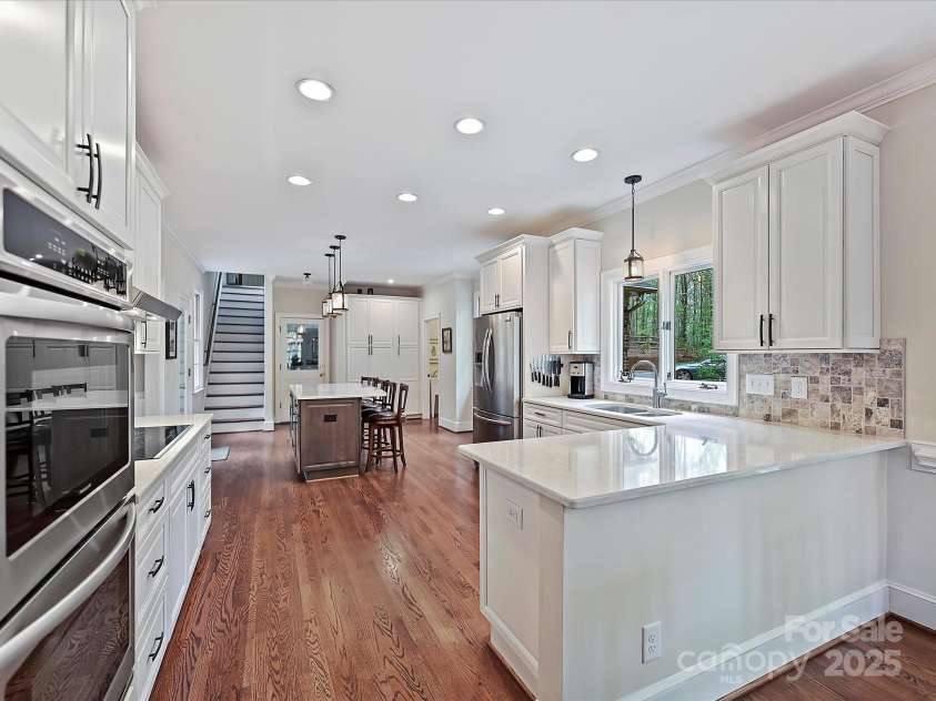 2313 Beechwood Drive, Waxhaw, NC 28173.  MLS# CAR4243300, YatesRealty ID 23175. 