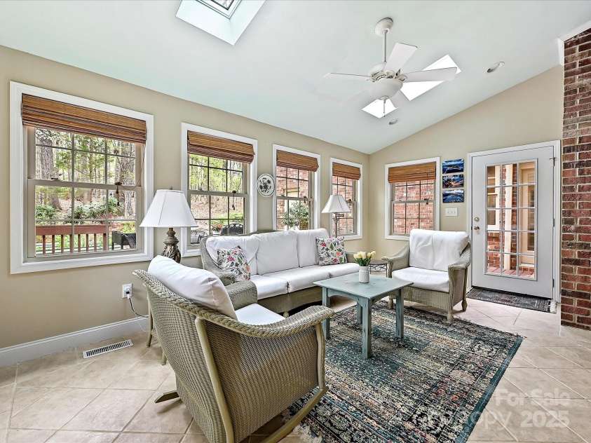 2313 Beechwood Drive, Waxhaw, NC 28173.  MLS# CAR4243300, YatesRealty ID 23175. 