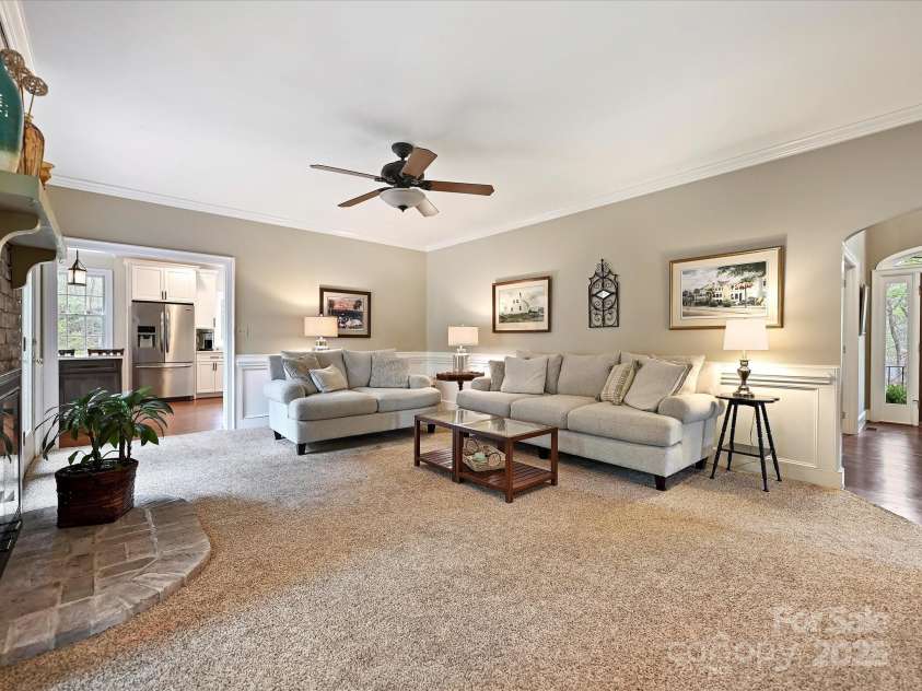 2313 Beechwood Drive, Waxhaw, NC 28173.  MLS# CAR4243300, YatesRealty ID 23175. 