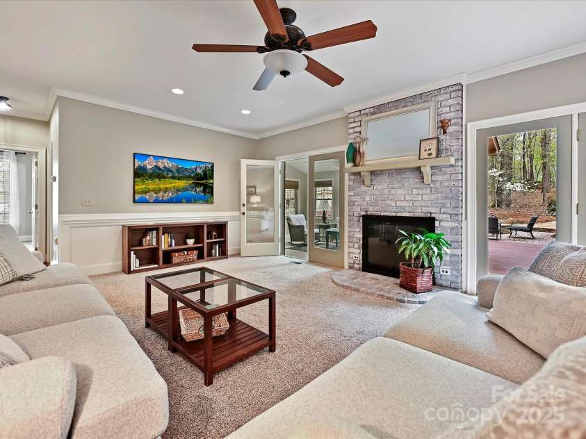 2313 Beechwood Drive, Waxhaw, NC 28173.  MLS# CAR4243300, YatesRealty ID 23175. 