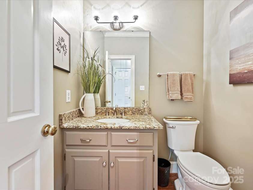 2313 Beechwood Drive, Waxhaw, NC 28173.  MLS# CAR4243300, YatesRealty ID 23175. 