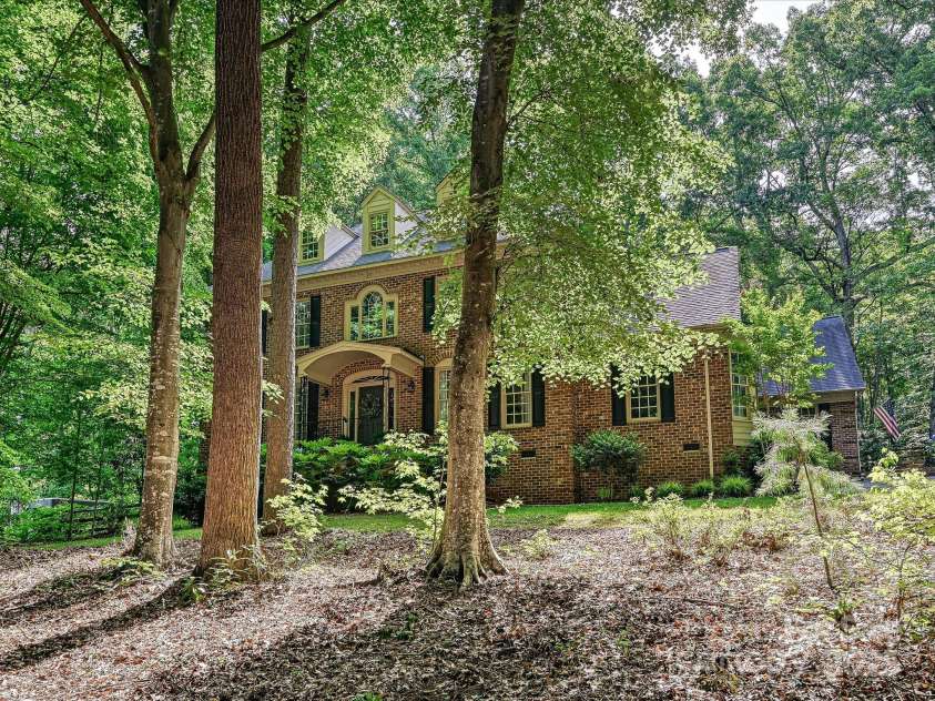 2313 Beechwood Drive, Waxhaw, NC 28173.  MLS# CAR4243300, YatesRealty ID 23175. 