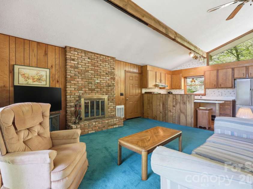 169 Sleepy Hollow Lane, Canton, NC 28716.  MLS# CAR4372033, YatesRealty ID 23176. 