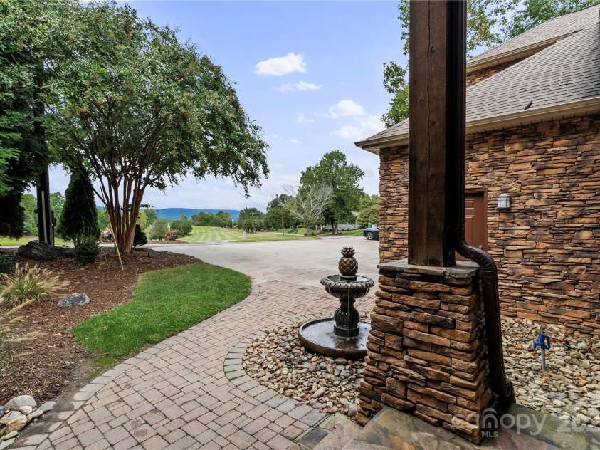 200 Lake Club Drive, Nebo, NC 28761.  MLS# CAR4272912, YatesRealty ID 23176. 