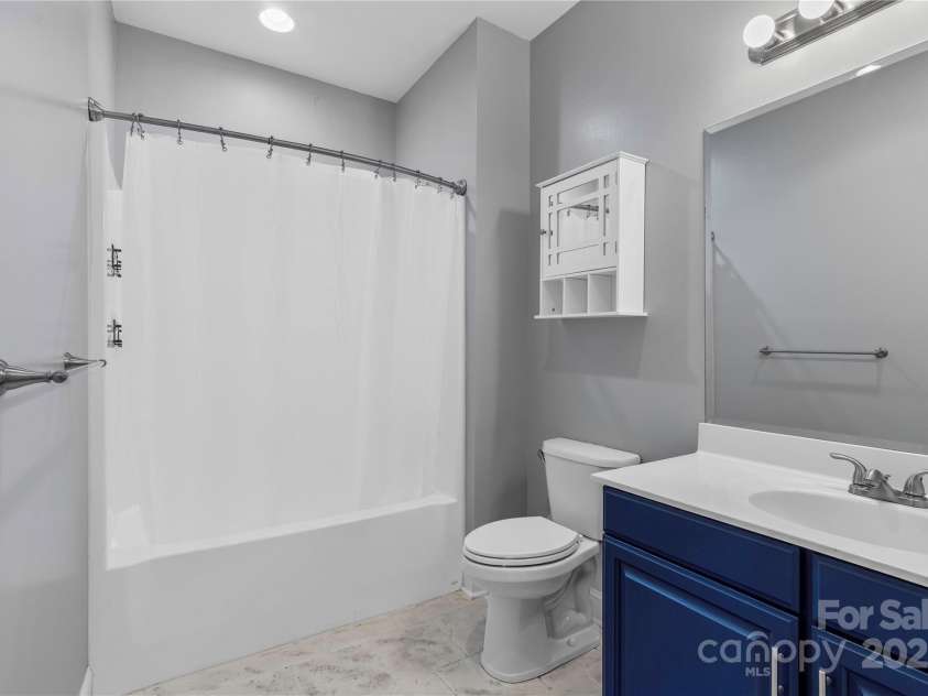 200 Lake Club Drive, Nebo, NC 28761.  MLS# CAR4272912, YatesRealty ID 23176. 