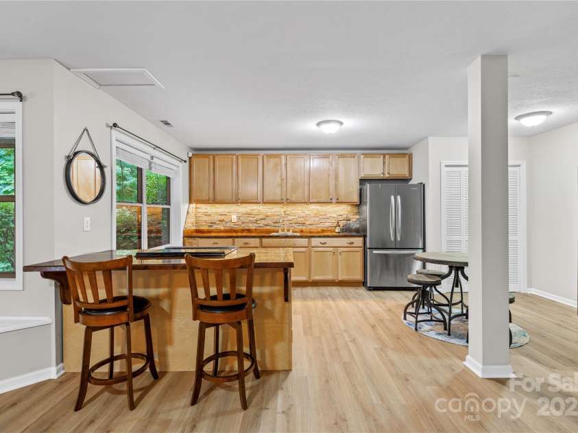 200 Lake Club Drive, Nebo, NC 28761.  MLS# CAR4272912, YatesRealty ID 23176. 