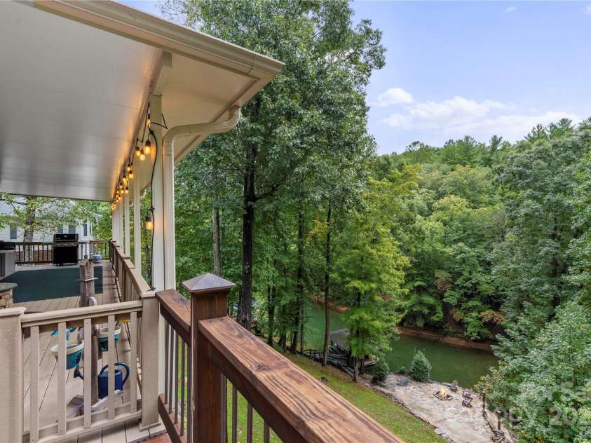 200 Lake Club Drive, Nebo, NC 28761.  MLS# CAR4272912, YatesRealty ID 23176. 