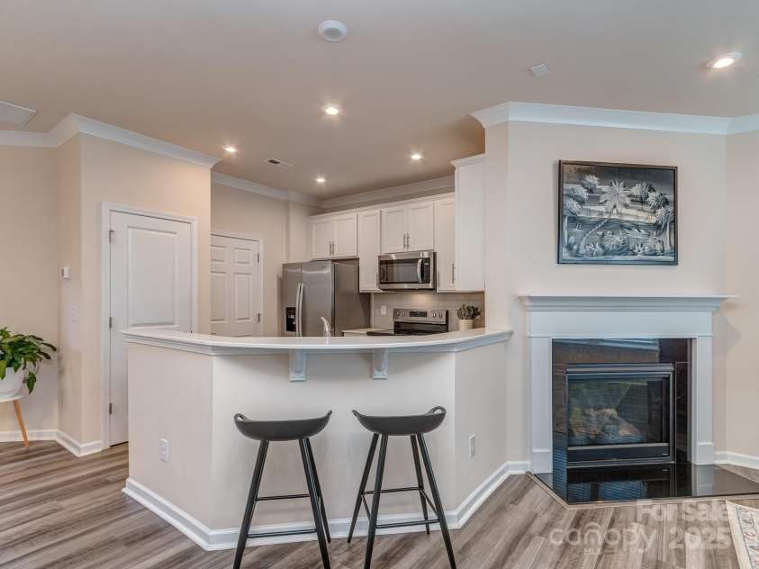 739 Elders Story Road, Fort Mill, SC 29708.  MLS# CAR4271442, YatesRealty ID 23178. Bar seating