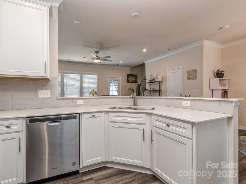 739 Elders Story Road, Fort Mill, SC 29708.  MLS# CAR4271442, YatesRealty ID 23178. Kitchen