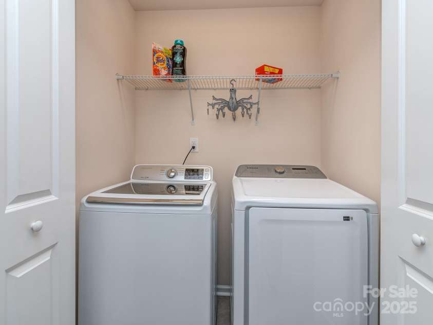 739 Elders Story Road, Fort Mill, SC 29708.  MLS# CAR4271442, YatesRealty ID 23178. Laundry room
