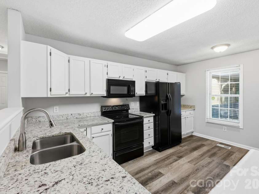 904 Hoke Street, Kannapolis, NC 28081.  MLS# CAR4376126, YatesRealty ID 23178. 