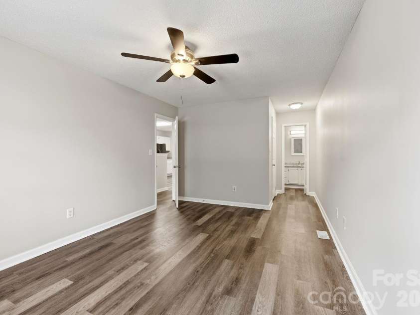 904 Hoke Street, Kannapolis, NC 28081.  MLS# CAR4376126, YatesRealty ID 23178. 