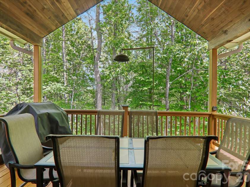 519 Susanna Cove Road, Mars Hill, NC 28754.  MLS# CAR4368251, YatesRealty ID 23179. Nice Deck For Entertaining Main House