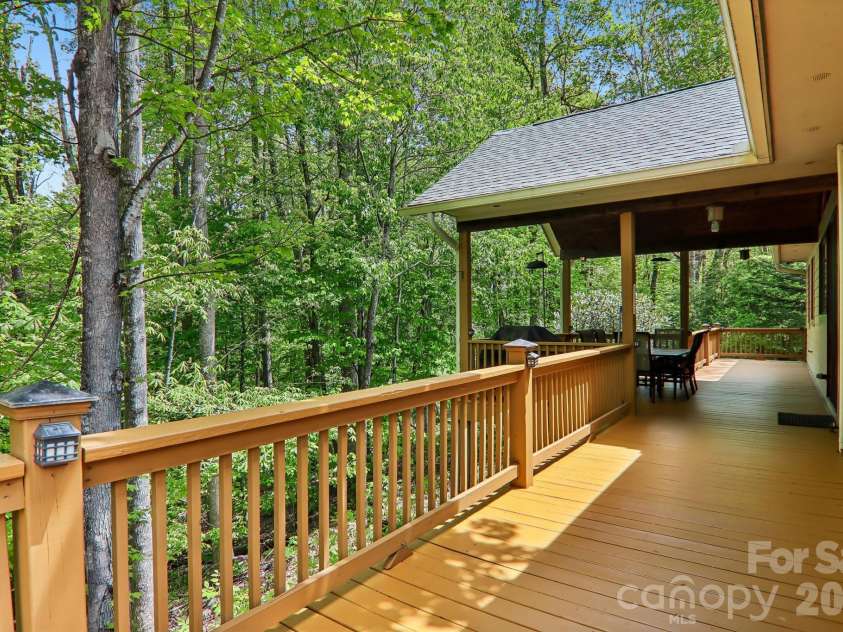 519 Susanna Cove Road, Mars Hill, NC 28754.  MLS# CAR4368251, YatesRealty ID 23179. Nice Deck For Entertaining Main House