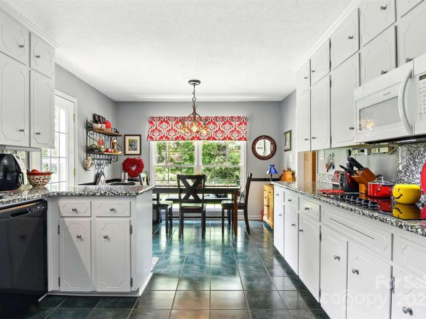 701 4th Avenue, Conover, NC 28613.  MLS# CAR4275463, YatesRealty ID 23179. 