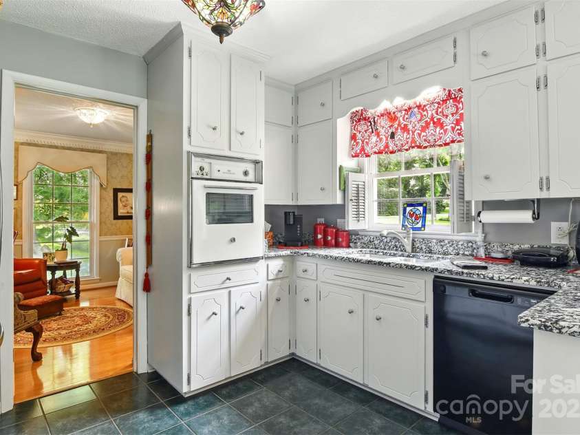 701 4th Avenue, Conover, NC 28613.  MLS# CAR4275463, YatesRealty ID 23179. 