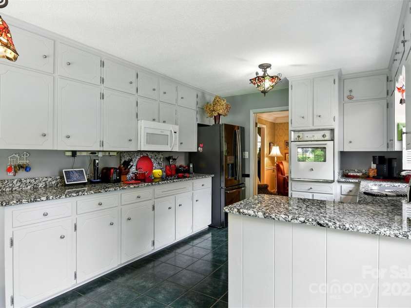 701 4th Avenue, Conover, NC 28613.  MLS# CAR4275463, YatesRealty ID 23179. 