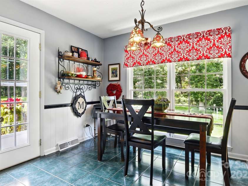 701 4th Avenue, Conover, NC 28613.  MLS# CAR4275463, YatesRealty ID 23179. 