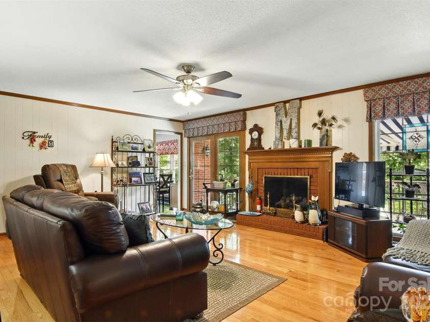 701 4th Avenue, Conover, NC 28613.  MLS# CAR4275463, YatesRealty ID 23179. 