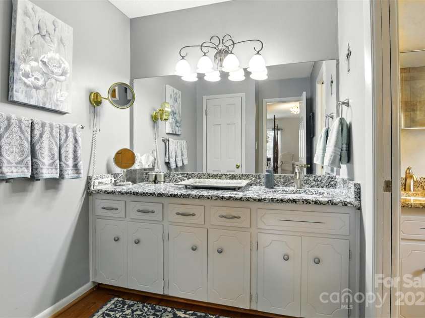 701 4th Avenue, Conover, NC 28613.  MLS# CAR4275463, YatesRealty ID 23179. 