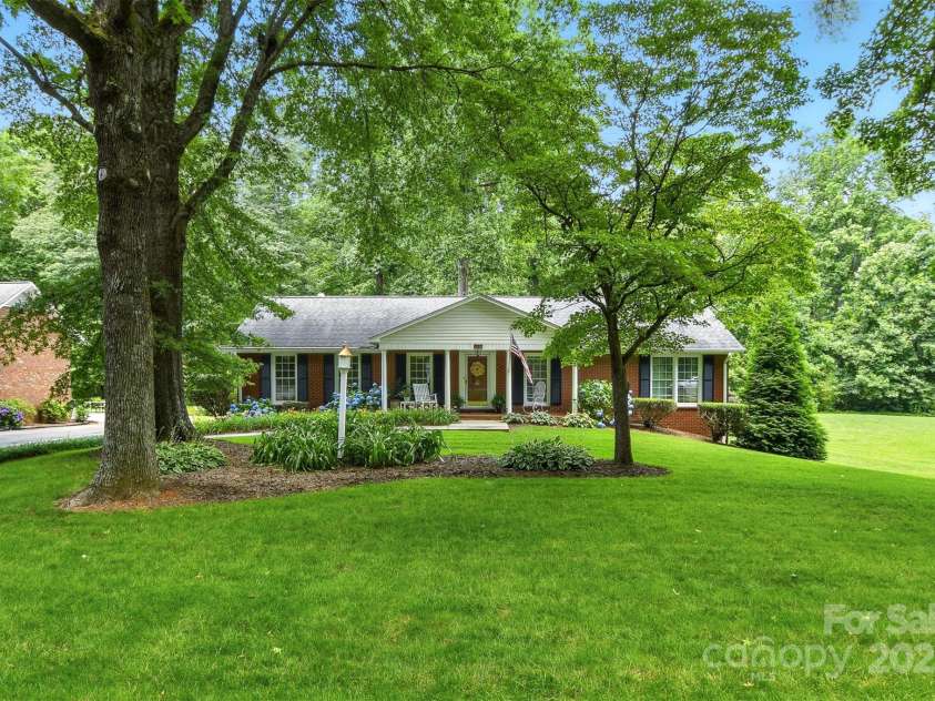 701 4th Avenue, Conover, NC 28613.  MLS# CAR4275463, YatesRealty ID 23179. 