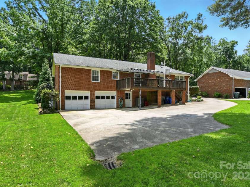 701 4th Avenue, Conover, NC 28613.  MLS# CAR4275463, YatesRealty ID 23179. 