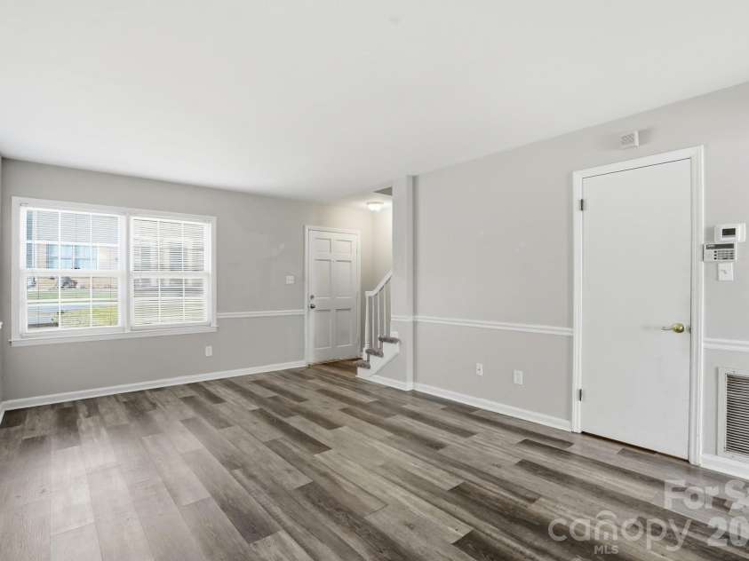 4748 Old Lantern Way, Charlotte, NC 28212.  MLS# CAR4337222, YatesRealty ID 2318. 