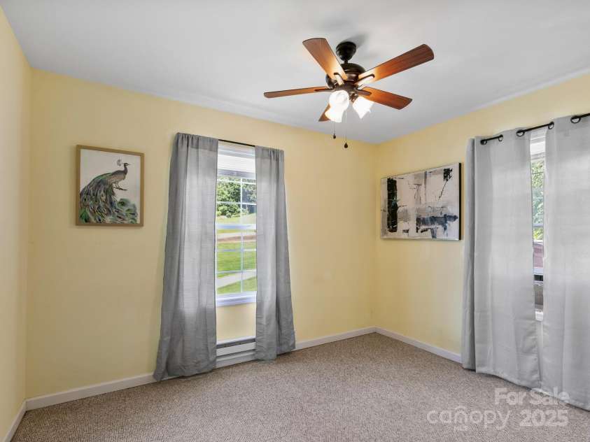 186 Wiggins Road, Candler, NC 28715.  MLS# CAR4274315, YatesRealty ID 23181. 