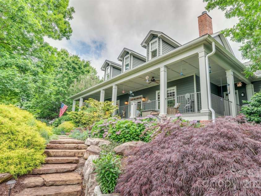 94 Spruce Hill Drive, Hendersonville, NC 28792.  MLS# CAR4271222, YatesRealty ID 23182. 