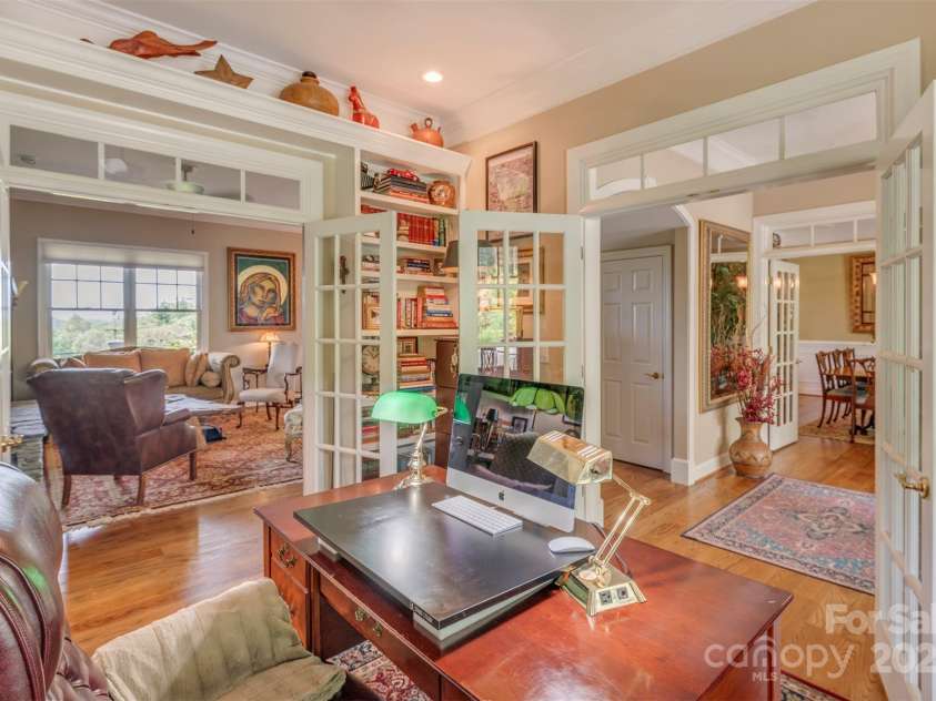 94 Spruce Hill Drive, Hendersonville, NC 28792.  MLS# CAR4271222, YatesRealty ID 23182. 