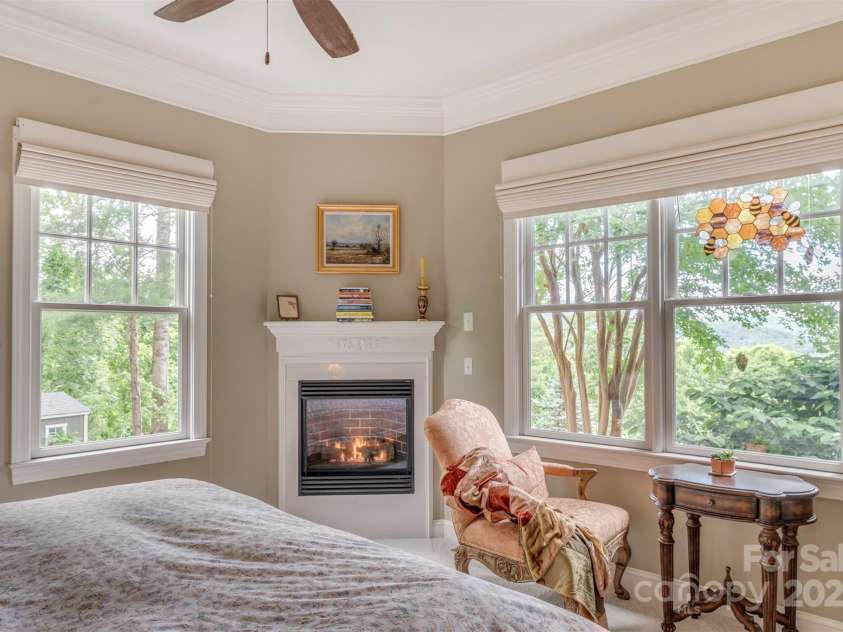 94 Spruce Hill Drive, Hendersonville, NC 28792.  MLS# CAR4271222, YatesRealty ID 23182. 