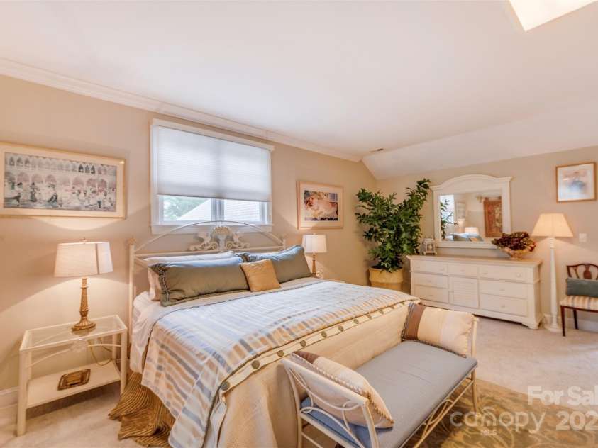 94 Spruce Hill Drive, Hendersonville, NC 28792.  MLS# CAR4271222, YatesRealty ID 23182. 