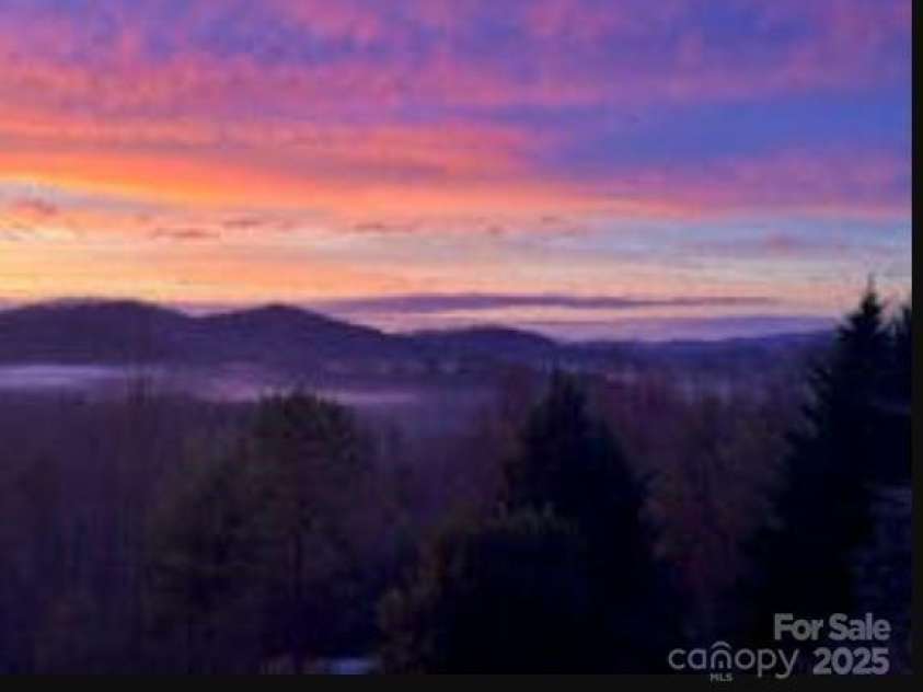 94 Spruce Hill Drive, Hendersonville, NC 28792.  MLS# CAR4271222, YatesRealty ID 23182. 