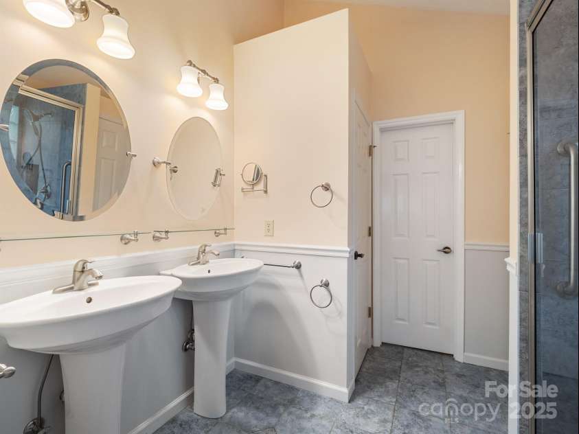 3720 Winterberry Court, Concord, NC 28027.  MLS# CAR4273000, YatesRealty ID 23183. Primary Bathroom