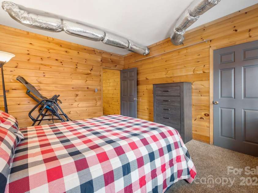 334 Foxden Road, Mars Hill, NC 28754.  MLS# CAR4265465, YatesRealty ID 23184. 