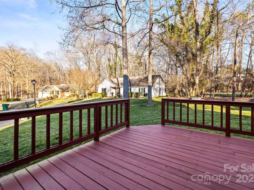 1919 Windlock Drive, Charlotte, NC 28270.  MLS# CAR4227524, YatesRealty ID 23185. 