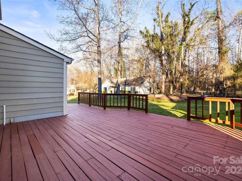 1919 Windlock Drive, Charlotte, NC 28270.  MLS# CAR4227524, YatesRealty ID 23185. 