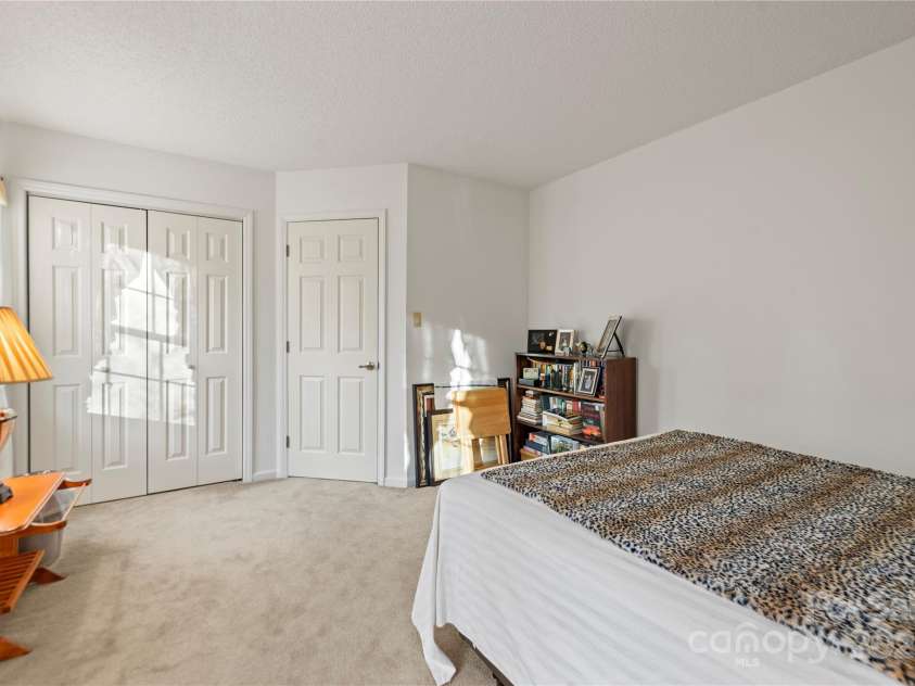 1919 Windlock Drive, Charlotte, NC 28270.  MLS# CAR4227524, YatesRealty ID 23185. 