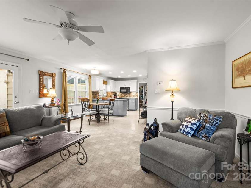 1919 Windlock Drive, Charlotte, NC 28270.  MLS# CAR4227524, YatesRealty ID 23185. 