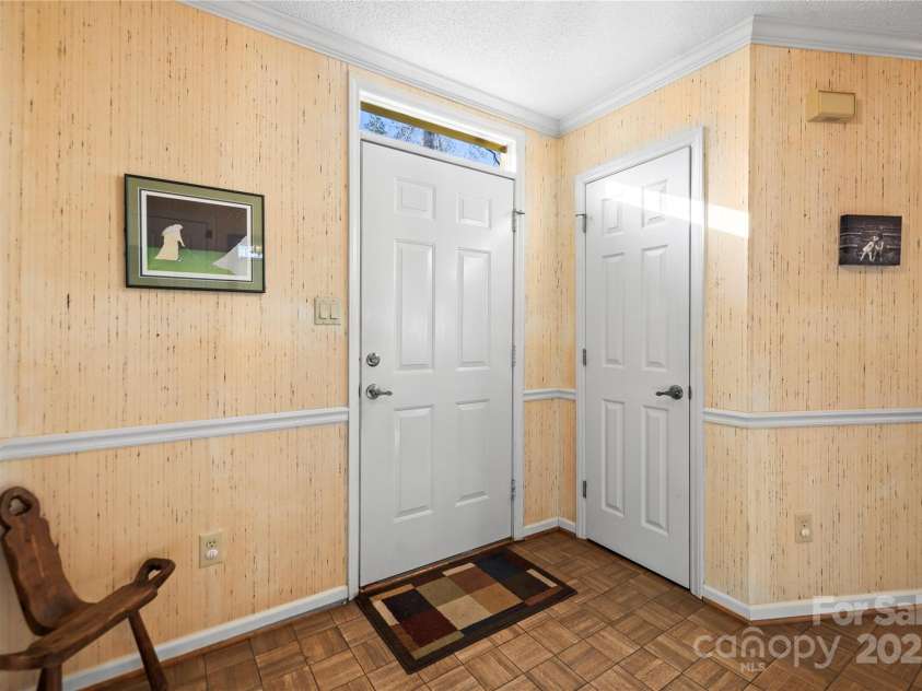 1919 Windlock Drive, Charlotte, NC 28270.  MLS# CAR4227524, YatesRealty ID 23185. 