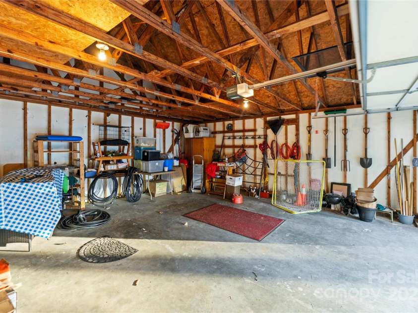 1919 Windlock Drive, Charlotte, NC 28270.  MLS# CAR4227524, YatesRealty ID 23185. 