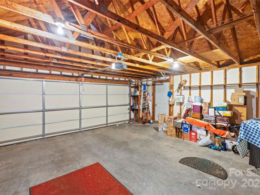 1919 Windlock Drive, Charlotte, NC 28270.  MLS# CAR4227524, YatesRealty ID 23185. 