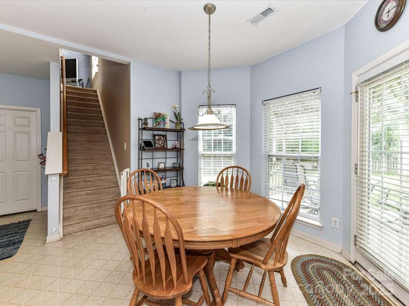 3533 Weddington Ridge Lane, Matthews, NC 28105.  MLS# CAR4270782, YatesRealty ID 23186. 