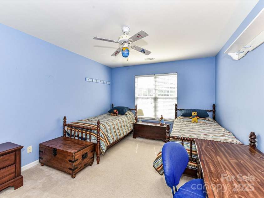 3533 Weddington Ridge Lane, Matthews, NC 28105.  MLS# CAR4270782, YatesRealty ID 23186. 