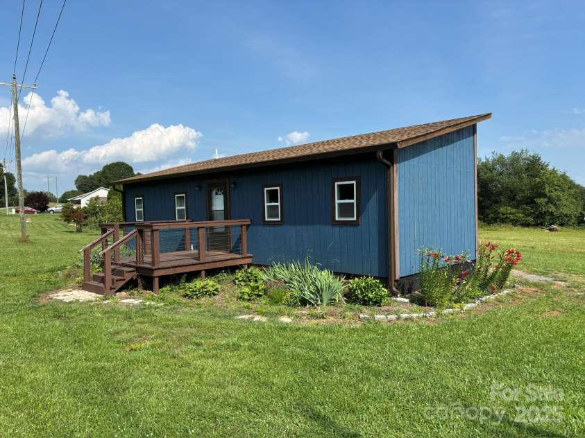 490 County Line Road, Stony Point, NC 28678.  MLS# CAR4268362, YatesRealty ID 23187. 