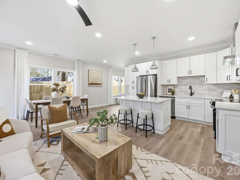 105 Smallwood Place, Charlotte, NC 28216.  MLS# CAR4341143, YatesRealty ID 23188. 