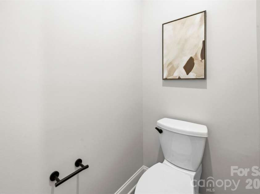105 Smallwood Place, Charlotte, NC 28216.  MLS# CAR4341143, YatesRealty ID 23188. 