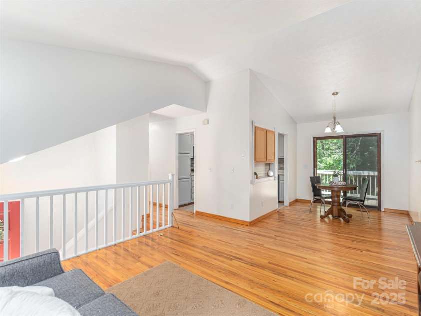 623 Nellie John Drive, Clyde, NC 28721.  MLS# CAR4271648, YatesRealty ID 23189. 