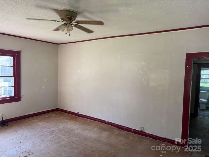 208 Columbia Avenue, Rock Hill, SC 29730.  MLS# CAR4289829, YatesRealty ID 2319. 